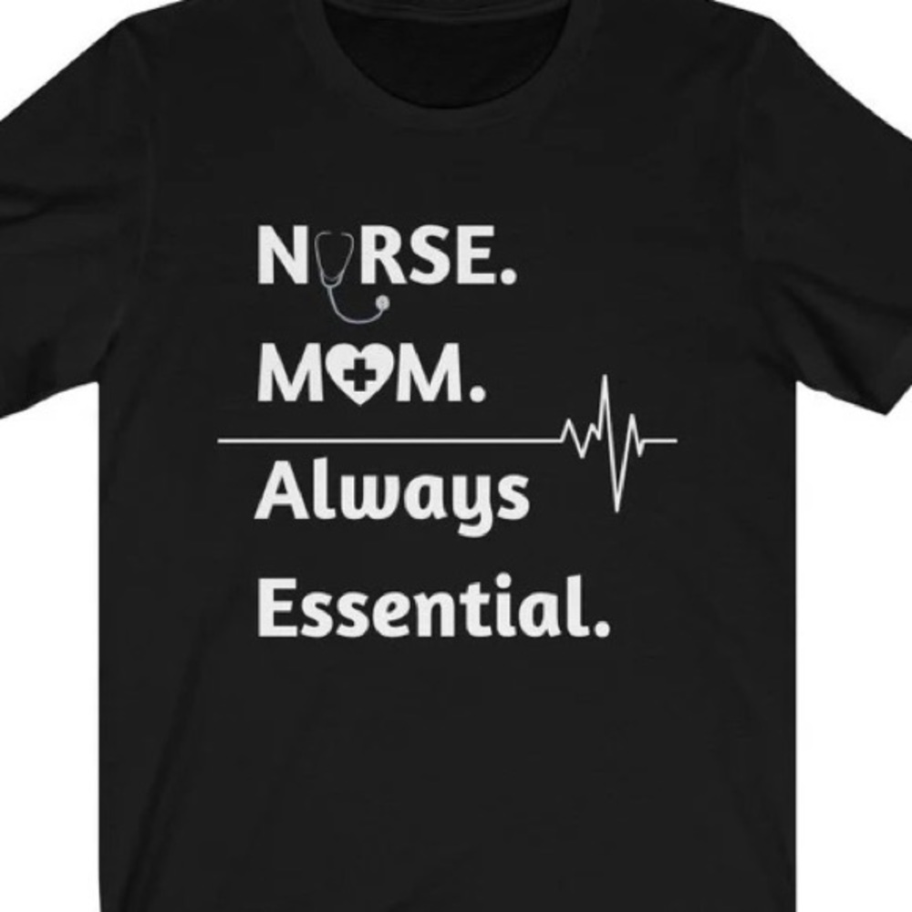 Cute 🥰 Nurse 👩⚕️ Women 👕 t-shirt - Picture 1 of 3